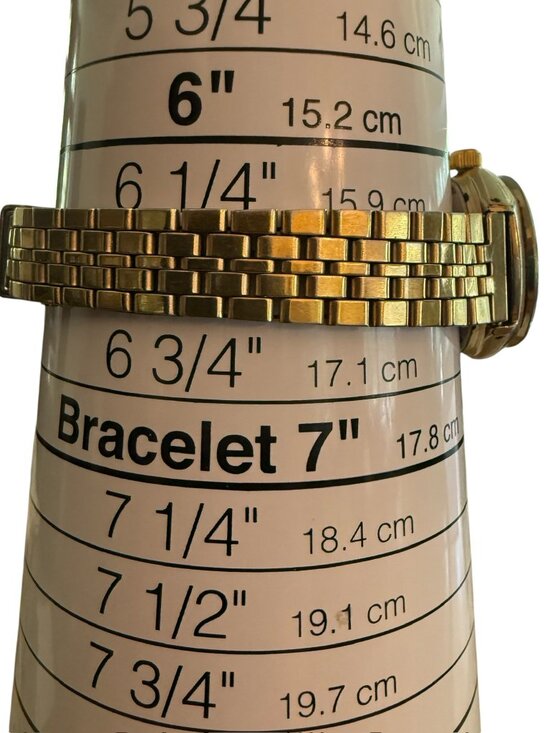 Vintage Citizen 1980\'s Ladies Watch Rare Quartz Crystron  22mm Gold tone Working main image 7